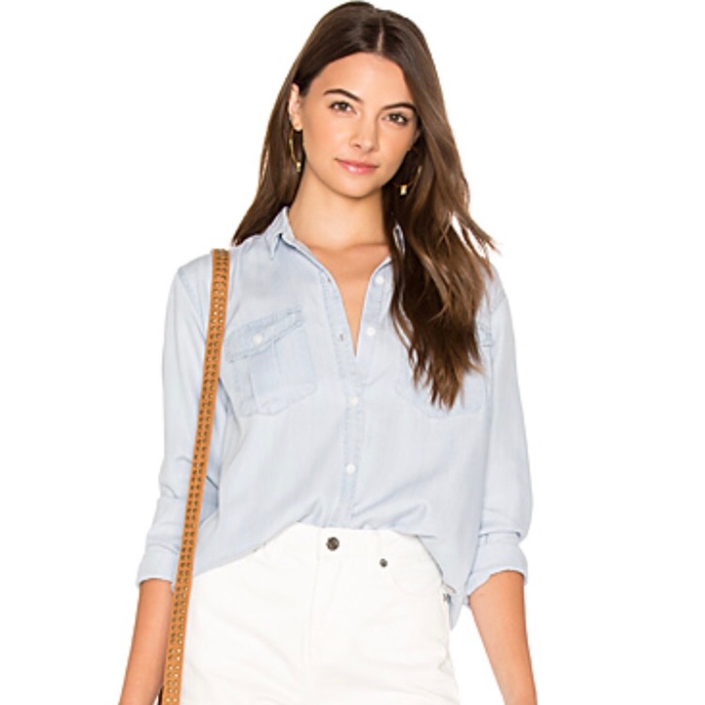 DENIZEN BUTTON DOWN SHIRT IN CHAMBRAY